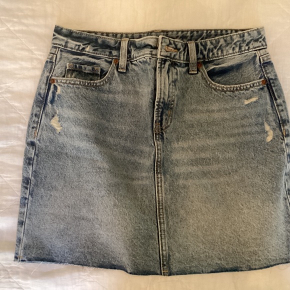 Old Navy Mid-rise OG jean mini skirt 8 NWOT - Picture 5 of 6